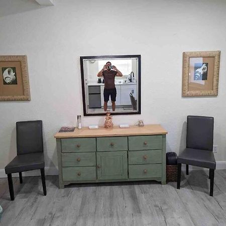 Renovate Large Studio 21-Directly Across Beach St. Pete Beach Eksteriør bilde